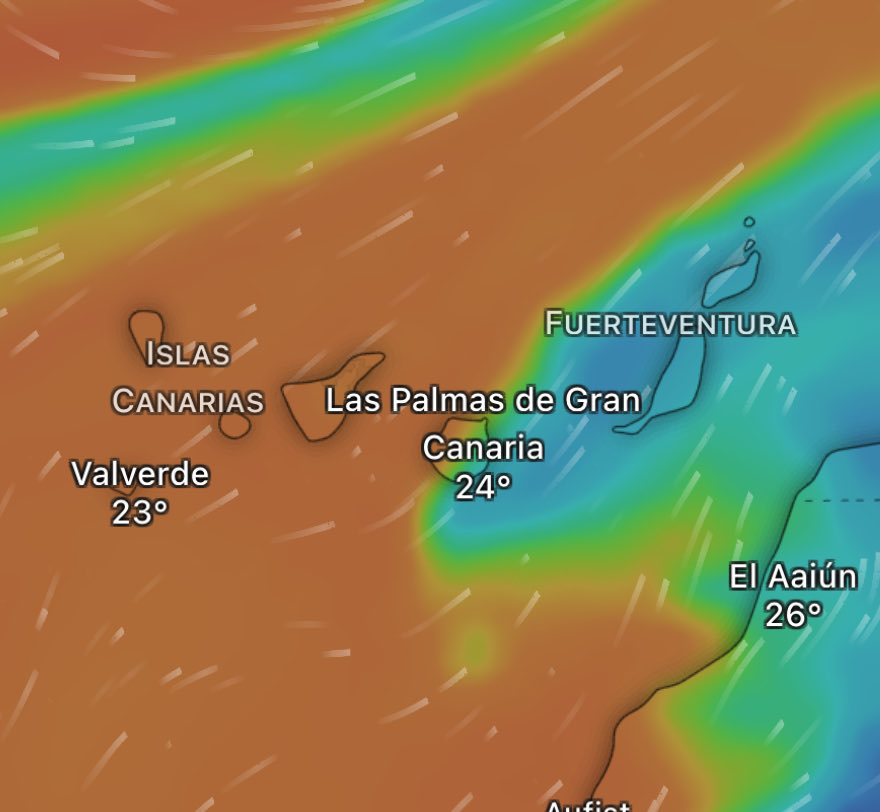GCan_weather's tweet photo. ¿Tendremos actividad tormentosa estos días en el archipiélago? ⚡️

Según las últimas salidas de los modelos, la probabilidad de tormentas en Canarias es, en general, baja. Sin embargo, de cara al martes, las islas orientales podrían presentar condiciones algo más favorables para la formación de alguna tormenta de base alta.

Tendremos humedad en buena parte de la columna atmosférica, desde niveles bajos hasta unos 7.000 metros, junto con algo de aire frío en altura y cierta energía convectiva disponible. La combinación de estos factores podría favorecer algún desarrollo tormentoso puntual en dichas islas.

Habrá que seguir atentos a las próximas actualizaciones de los modelos para ver cómo evoluciona la situación.

En cuanto a las lluvias podría llover de forma moderada o puntualmente fuerte en algunos puntos de Tenerife, Gran Canaria, Fuerteventura y Lanzarote.🌧️🌧️

Para el jueves, los modelos apuntan a una baja en altura, pero eso ya lo iremos viendo a ver cómo evoluciona.
#Canarias