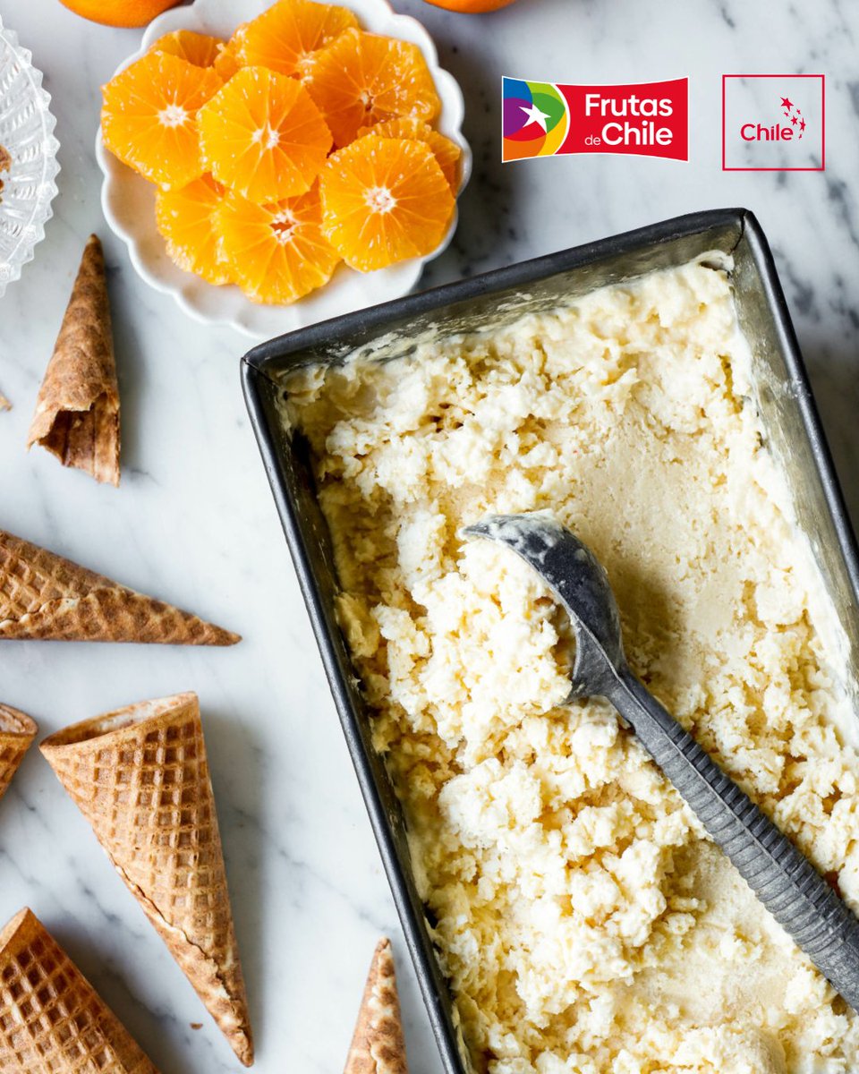 FruitsfromChile's tweet photo. Make dessert a family activity this fall! Build your own sundae with Chilean Navel Orange Coconut Creamsicle ice cream, fresh orange slices, and crushed sugar cones. Scoop, top, and enjoy together!
🍊Get the recipe: https://t.co/MIGPH495uB https://t.co/zR4WCa0KKX