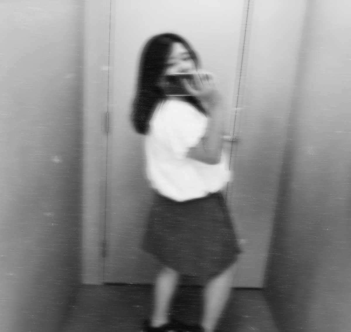 Flodinary's tweet photo. @textfromalter 29 y.o here. Suka genre horror, suka kopi (susu), tend to be listener than talker ✨ https://t.co/uHyXT2iTwJ