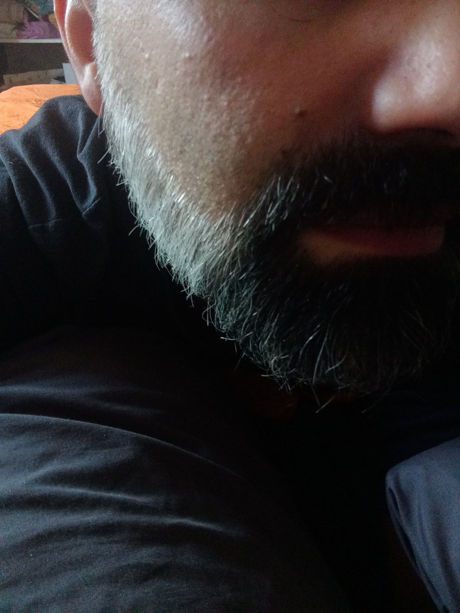 beformed's tweet photo. @psstmagic My beard is fully white on the sides and part of my goaty is grey too https://t.co/faPn63oqvK