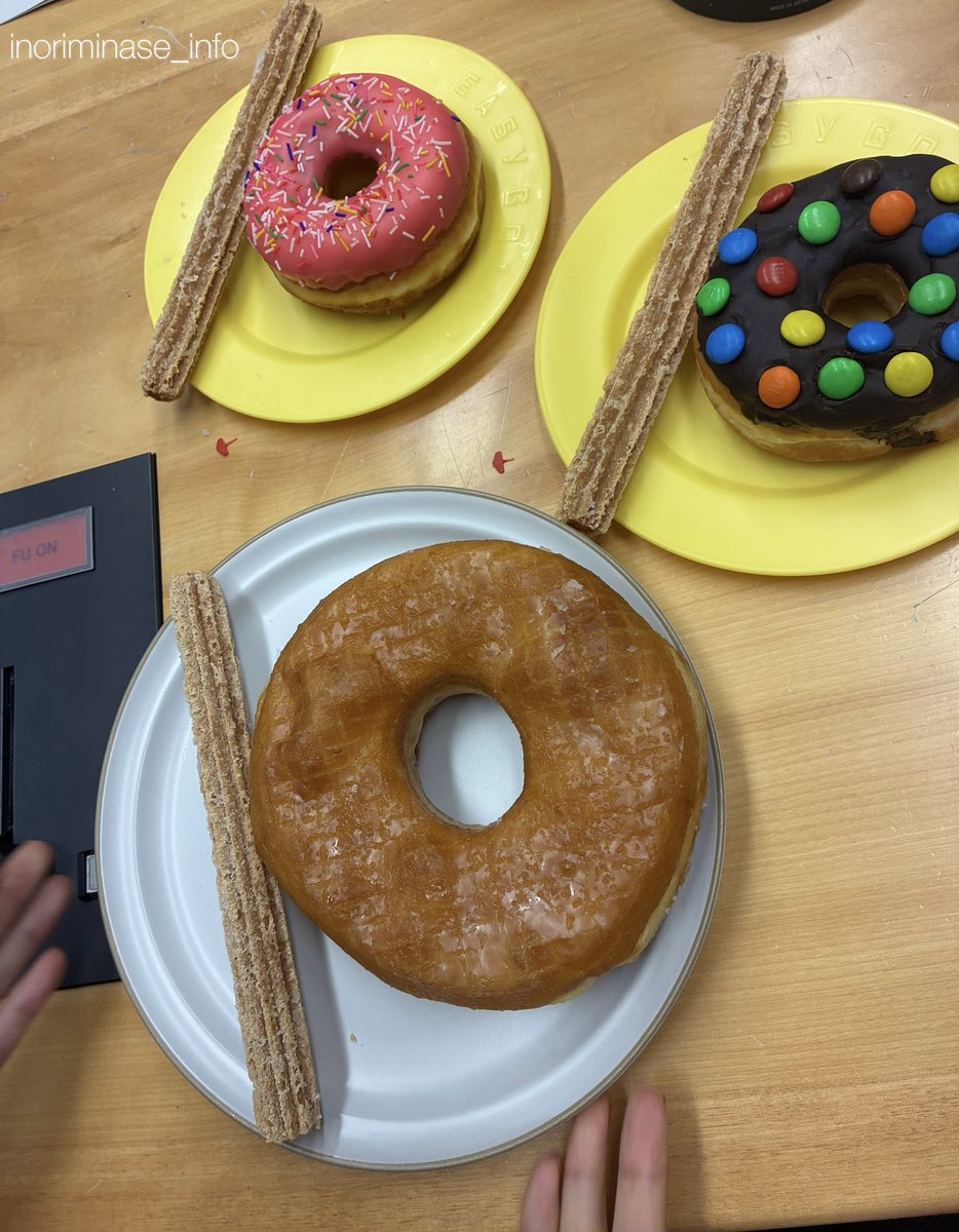 inoriminase's tweet photo. 【水瀬いのり MELODY FLAG】放送中🚩

メロフラ放送開始🥖🍩年を迎えました！
https://t.co/iWlJi6NUgQ

#水瀬いのり #melody_flag 
(スタッフ) https://t.co/dIqf2fV811