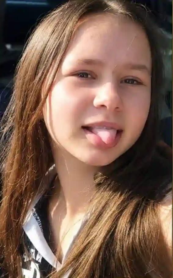 Abramjee's tweet photo. MISSING CHILD ALERT: PLEASE HELP FIND AMORE JOOSTE (13)

The family of 13-year-old Amore Jooste is appealing to the public for assistance in locating her.

📍 Last seen: Krugersdorp West, Gauteng

👧 Age: 13 years old

👁️ Description: Blue eyes and brown hair

👕 Last seen wearing: A black jacket and black leather pants

🔎 HAVE YOU SEEN AMORE?

Anyone who has seen Amore or may have information that could help locate her is urged to contact:
📞 Johan: 065 933 0929

📞 Lorraine: 064 411 5182

🚔 Alternatively, contact your nearest police station.

🙏🏾 Please share this appeal widely, especially across Krugersdorp West and surrounding Gauteng communities. Someone may have information that could help bring Amore home safely.

#MissingPersonSouthAfrica