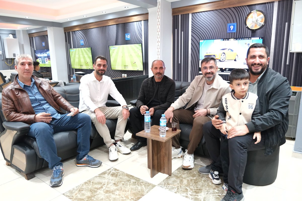 Ntanglay's tweet photo. Hüsrevpaşa Mahallemizde hizmete açılan Yelsa PlayStation &amp; Büfe’nin açılışını gerçekleştirdik.

İşletme sahibine yeni iş yerinin hayırlı olmasını diliyorum. https://t.co/fFptVRjPB5