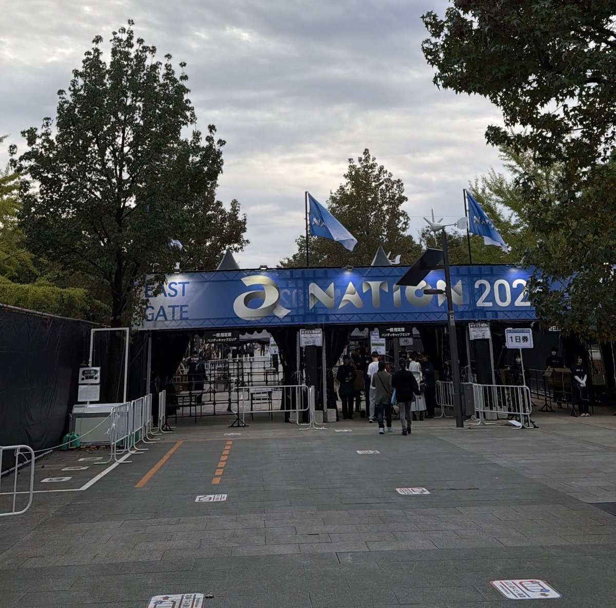 losk315's tweet photo. a-nation2026最高だったー！！

いつもayuのライブの時は何とも思わないけど
a-nationのときだけピンクのライトを
持ってる人が居ると仲間を見てるようで
テンションが上がってしまう！笑
こんなにTAが集まってるの！？
って思えて嬉しくなる😂

#浜崎あゆみ https://t.co/zQxIyJH4XF