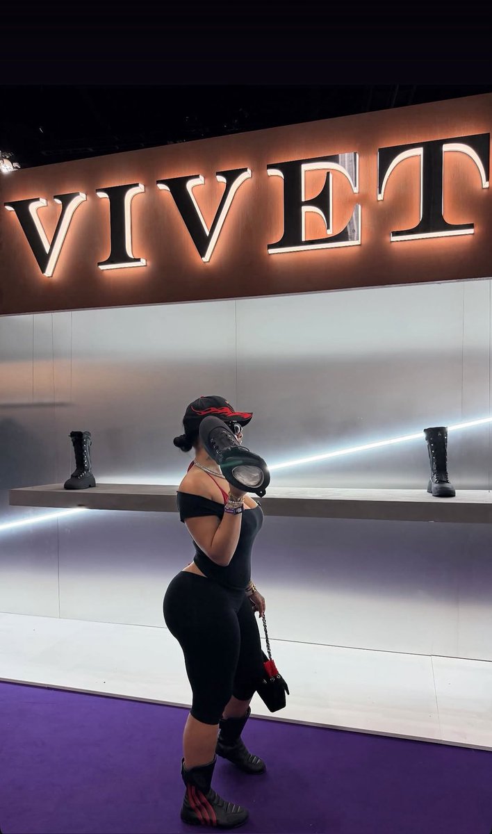 wavecheckers's tweet photo. India Love at ComplexCon 🛍️ https://t.co/FX0iz92Mn7