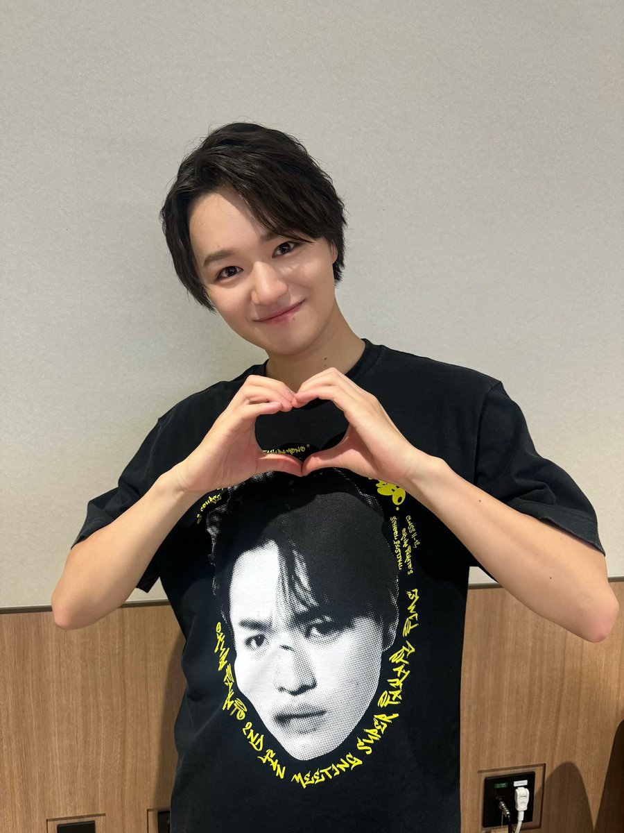kumichoudesu's tweet photo. 今日の大倉空人

2ndファンミーティング
#すーぱーたかてぃーたいむ
お疲れさん😎‼️(ゴースト)

#大倉空人 #原因は自分にある。
#スターダストプロモーション https://t.co/VesG1OlvhR