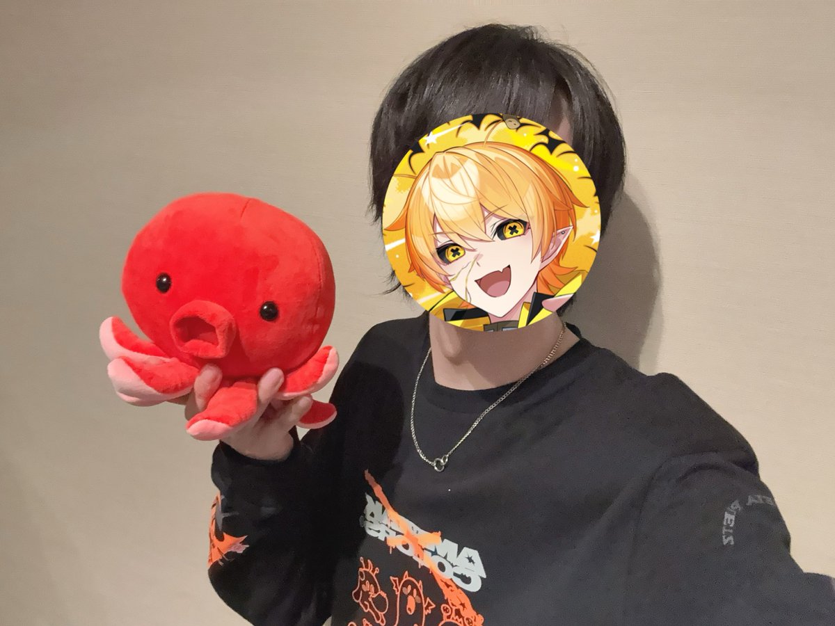 akkkkiy's tweet photo. ツアー大阪公演ありがとう〜🐙！
どうだったどうだった！

次は東京侵略する（ ᴗ ̫ ᴗ ）！！！！
#アンプ侵略ツアー https://t.co/7K9iolK0Ru