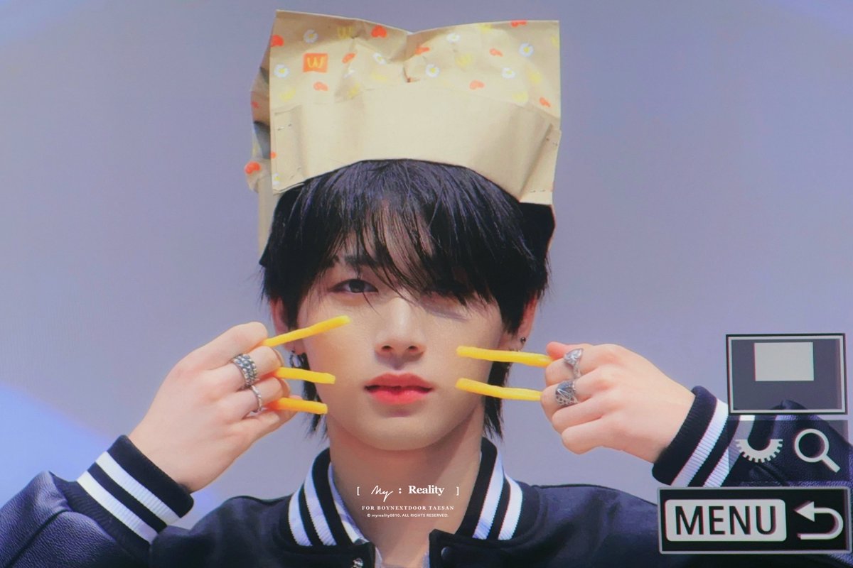 myreality0810's tweet photo. 261004

딩동~ 주문한 탯냥냥 도착했습니다🐱🐱🐱

#태산 #보이넥스트도어 
#TAESAN #BOYNEXTDOOR https://t.co/eOfX5w9NhE