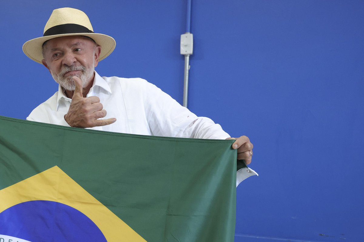 teleSURtv's tweet photo. @luisbtelesur @LeoFernandesBdF 🗳️ Lula vota en São Bernardo do Campo en la primera vuelta de las elecciones generales de Brasil. El presidente y candidato a la reelección compite por un nuevo mandato.

Cortesía: Agencia EFE

#teleSUR #Brasil #Elecciones2026 #Eleições2026 #4Oct https://t.co/mhF3Wt0Ncz