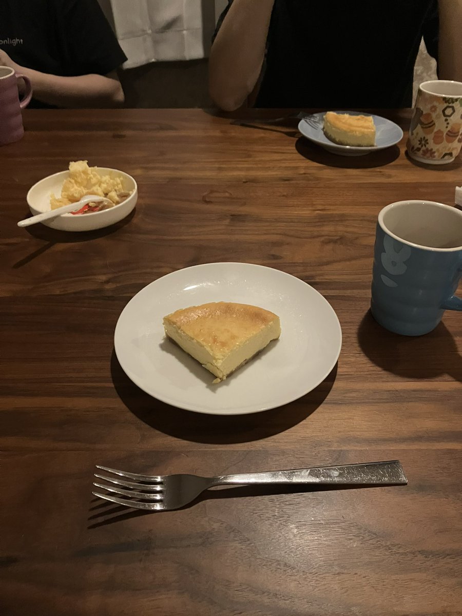 megaripo's tweet photo. ベリージュースと夜ご飯食べて、ハーブティーとチーズケーキを嗜む夜。
うまかった https://t.co/FQ72jIU9FJ