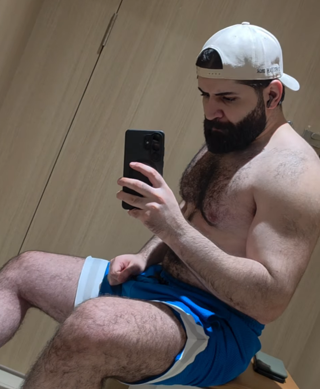 cuckoldfor_arab's tweet photo. your wife's weekend schedule can sometimes get too hectic, Mahmoud wants to fuck her after his gym session, Hisham wants to empty his balls before dinner, and Mostafa needs at least an hour mounting her

its okay, you're gonna make sure they all get access to her pussy

#MNWO https://t.co/ja3fRdzbcQ