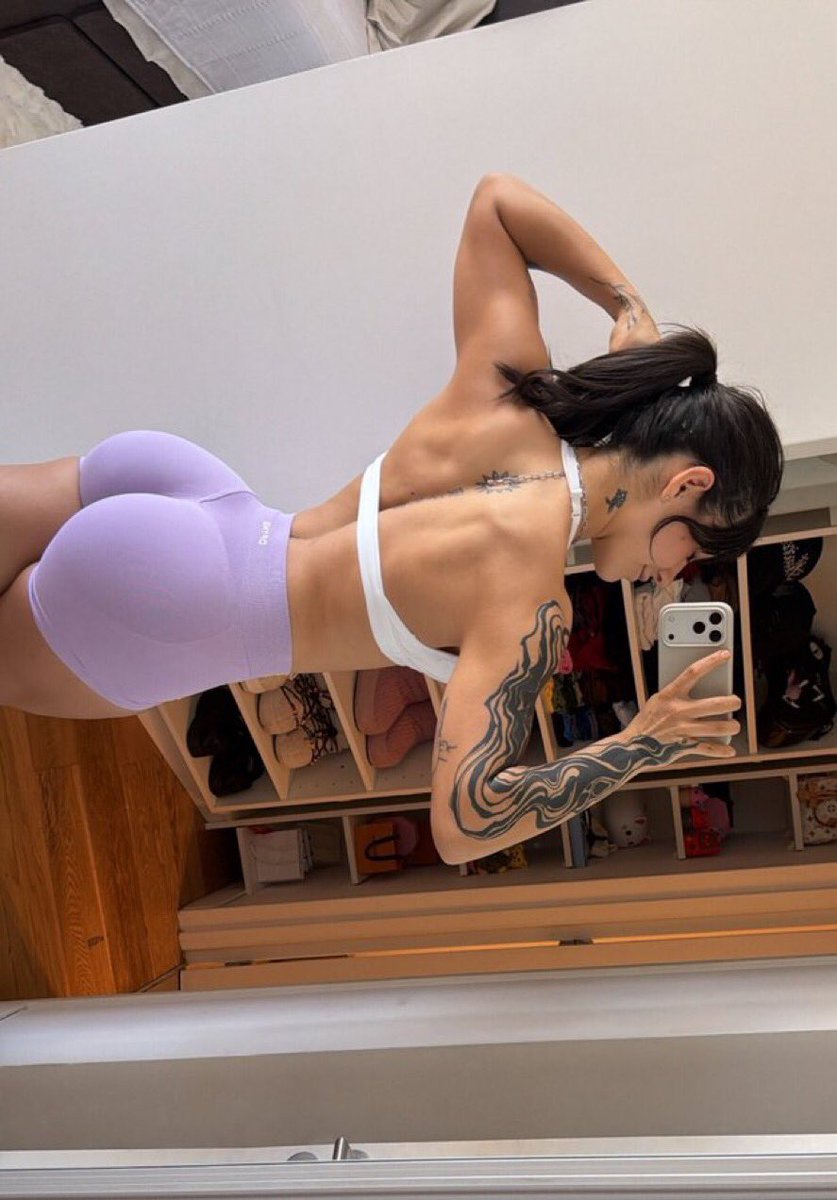 Cabanavip392's tweet photo. #Milica 🍑🤤🇦🇷 https://t.co/FlGq4yxVZL