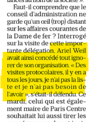 mtwit75's tweet photo. Tour Eiffel - éviction du personnel féminin pendant une visite privée. La convention entre la Ville de Paris et la société d'exploitation (détenue par elle) prévoit expressément que, pour s'assurer de la neutralité de l'exploitation, la Ville doit donner son agrément préalable à toute réservation privée d'espaces publics du site et doit en être notifiée un mois avant ➡️ Qui, à la mairie de Paris, a reçu la notification de la visite privée de la délégation religieuse avant l'ouverture au public ❓Logiquement au sein de la Direction des Finances et des Achats - Service des Concessions ❓ Si aucune des visites privées n'est notifiée, en contradiction donc avec la convention, le service concerné a-t-il réagit une seule fois❓ ➡️ Comment le maire socialiste de ParisCentre, qui préside la société, peut-il dire qu'il n'a pas a être informé des visites protocolaires, alors que la convention précise explicitement que la mairie doit être informée des privatisations ❓ ✅ Enfin, concernant le personnel, le Titre 6 (Article 6.1 / 7.3) rappelle que le délégataire doit à tout moment « respecter l'ensemble des règles sociales applicables à son personnel » (droit du travail, non-discrimination).