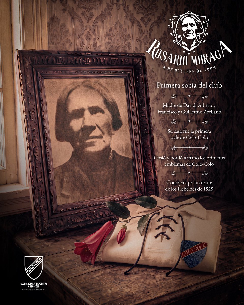 CSDColoColo's tweet photo. Hoy conmemoramos el 162° aniversario del natalicio de María del Rosario Moraga, primera socia y matriarca del Club Social y Deportivo Colo-Colo 🖤🤍

Nacida un 4 de octubre de 1864, Rosario fue una figura fundamental en los orígenes de nuestra institución. Madre de David, Guillermo, Francisco y Alberto Arellano, acogió en su hogar las reuniones que dieron vida al club, confeccionó nuestra primera indumentaria y transmitió los valores que serían parte de nuestra identidad🏁

A 162 años de su nacimiento, recordamos a quien ocupa un lugar fundamental en la historia de nuestro club🏴🏳️