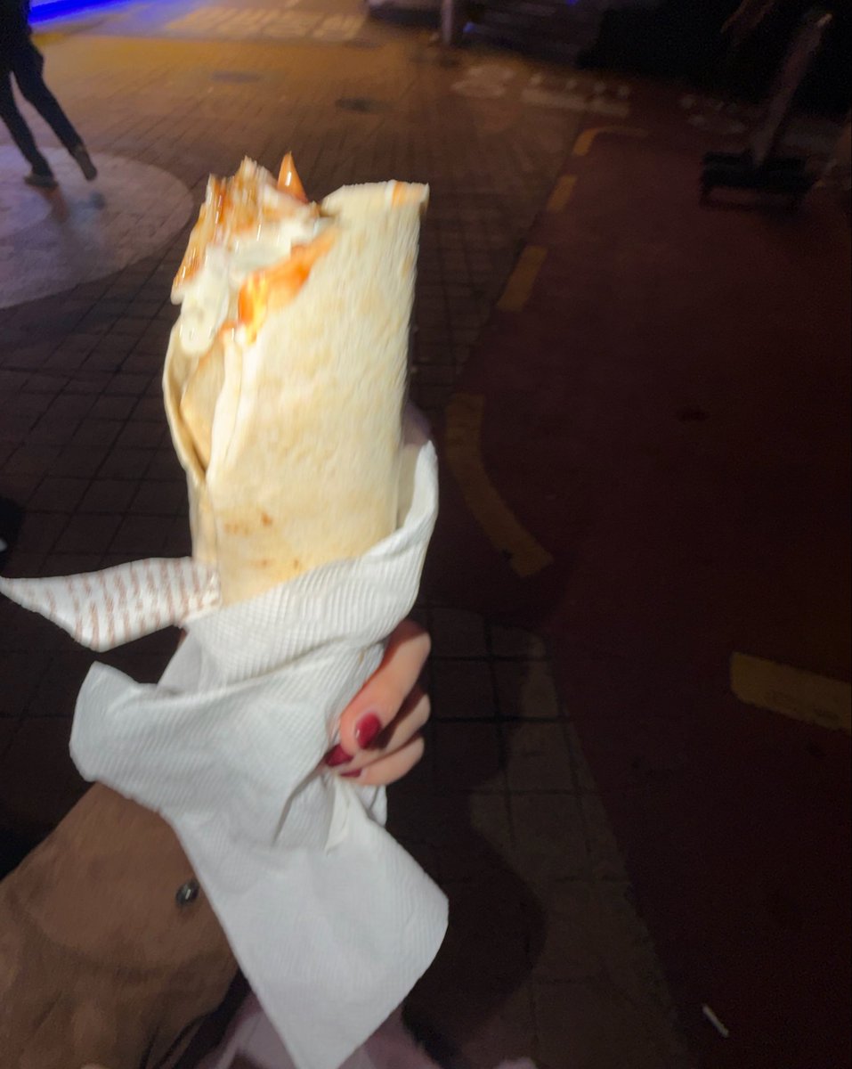 hamduuduu's tweet photo. 케밥은우리의사랑이다 https://t.co/GZnuyXJkM3