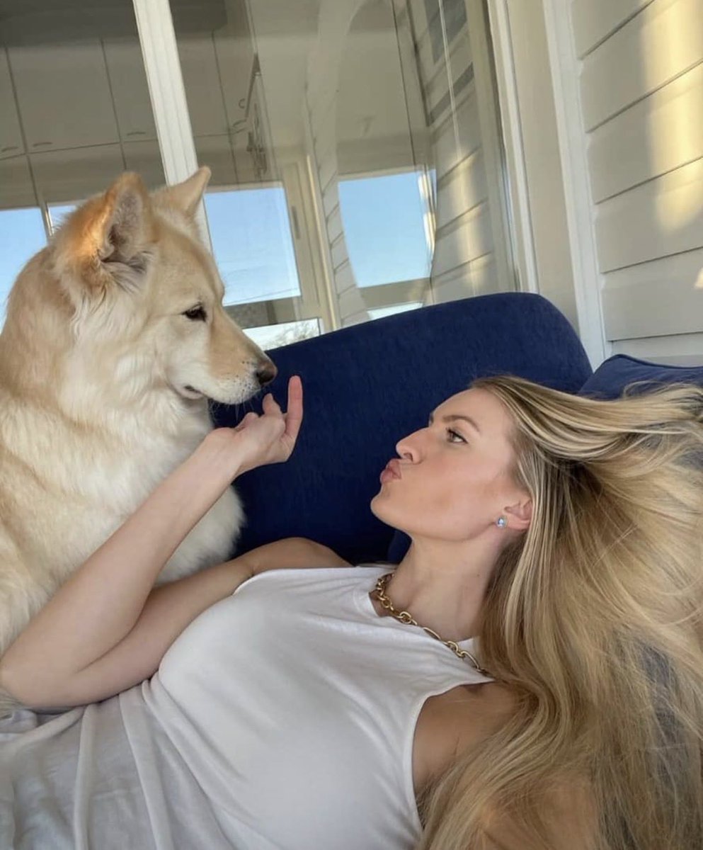 Tumi86944452's tweet photo. Come watch us Live 🍑👅
Link ⬇️

https://t.co/sJa4fvIqai
 #dogmom #dogs #btc #eth #doglovers #wildananimals https://t.co/JE9avHACVb