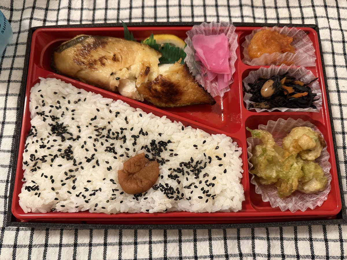 yappytrip's tweet photo. この週末は休養日だったものの、溜まっている編集作業を対応、さすがに外に出ようと、流山セントラルパーク⇒総合運動公園⇒流山おおたかの森SCまで歩いて、買い物へ。緑溢れる流山はいいねぇ。 https://t.co/PLoL1TiMf6
