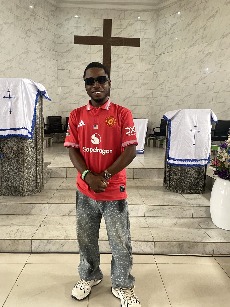 AnointedBen5q's tweet photo. Guys celebrate me, today is my birthday 🎁 https://t.co/CqZOfJMXMO