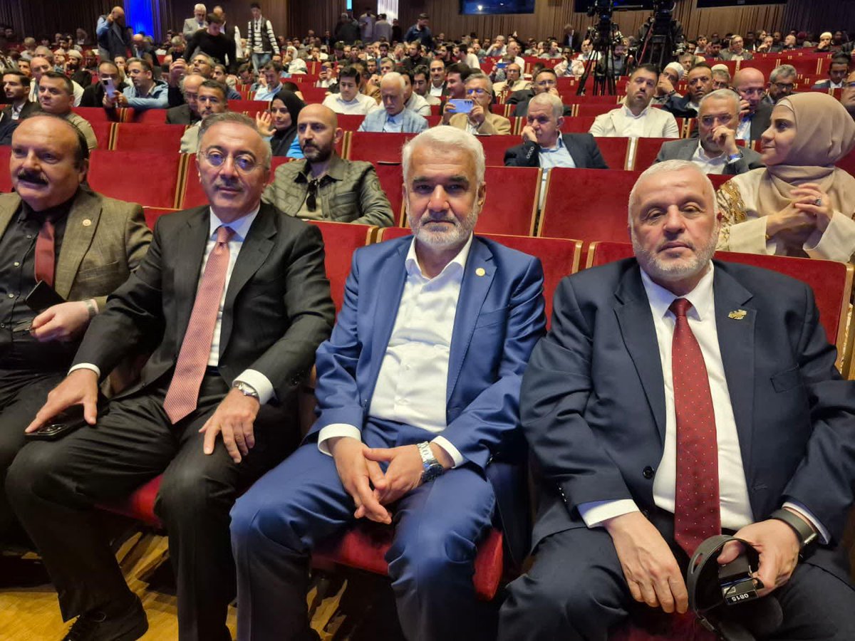 HurDavaPartisi's tweet photo. Genel Başkanımız Sayın Zekeriya Yapıcıoğlu, İstanbul İlim ve Kültür Vakfı tarafından İstanbul'da düzenlenen 13. Uluslararası Bediüzzaman Sempozyumu açılış programına katıldı. https://t.co/tMEAWvYy2V