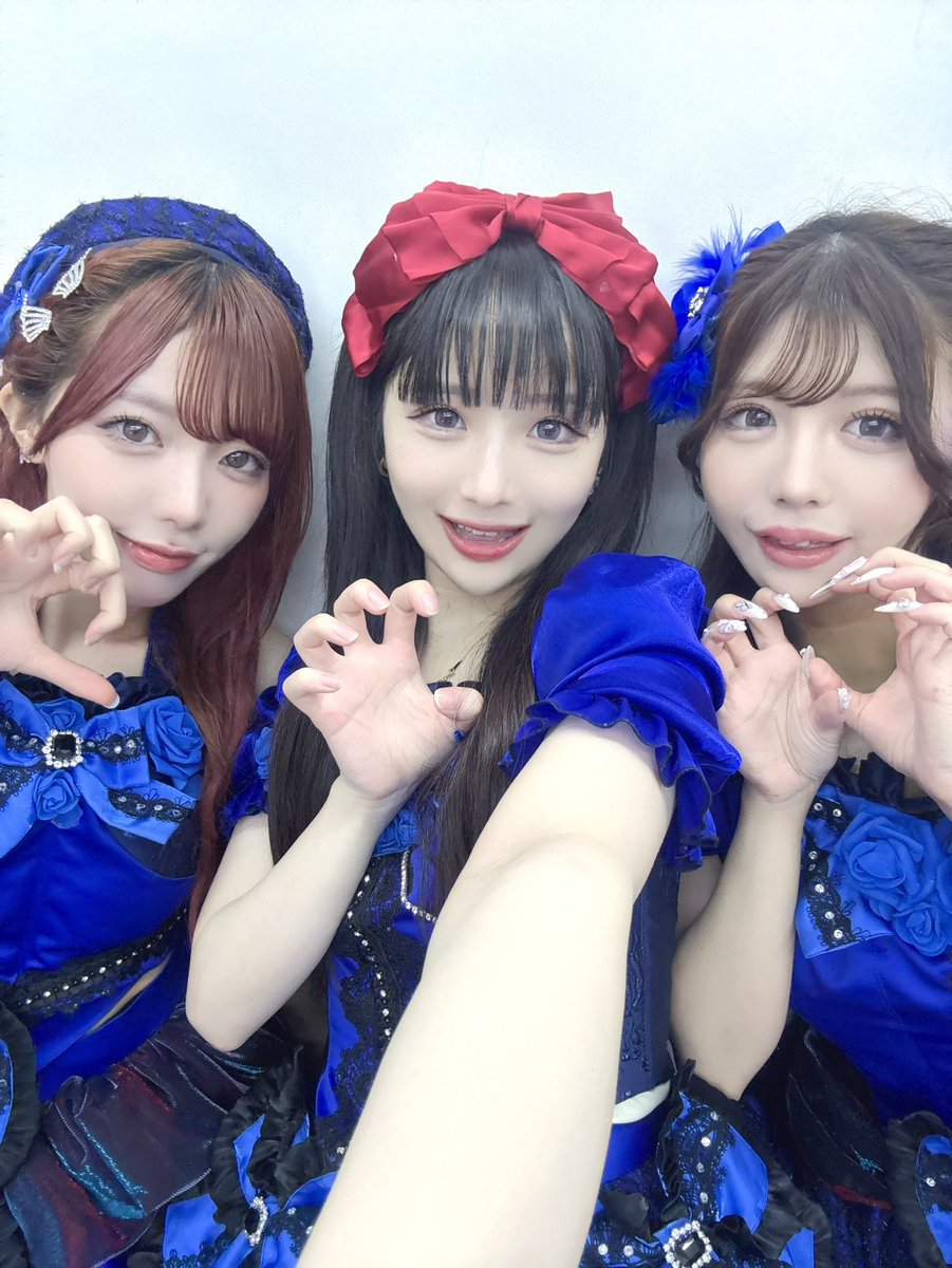 kimie_serenade's tweet photo. ︎ ︎ ︎ ︎ ︎ ︎ ︎ ︎ ︎ ︎ ︎❤︎本日もライブありがとうございました❤︎
      　　　　  
                   ︎ ︎ ︎ ︎ ︎✨𝐍𝐞𝐱𝐭 𝐥𝐢𝐯𝐞······▸ 𝟏𝟎. 𝟕✨ https://t.co/XwcpWzyhAV
