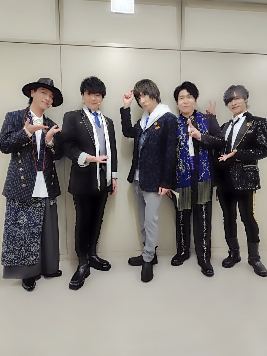 takanashi_kengo's tweet photo. 『#刀剣乱舞 - 𝐈𝐂𝐄 𝐁𝐋𝐀𝐃𝐄 - 』
2日間、全5公演、
改めまして、誠にありがとうございました。

全キャストならびにスタッフ・関係者の皆様の、偉大なる心技体の結晶を目の当たりにし、未だに昂り続けています。

ご覧いただいた皆様、引き続き#刀ブレ の応援を、何卒宜しくお願いいたします。 https://t.co/Fm4E5r1Ycb