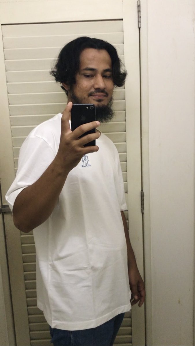 dnialshfq's tweet photo. Pakai baju putih❤️ Nampak handsome 😍 Akan sekalian warna, putih paling mulia. Baginda Nabi Muhammad SAW paling kerap memakai pakaian putih sepanjang hayat baginda🥰 https://t.co/RIN6TwBdkC