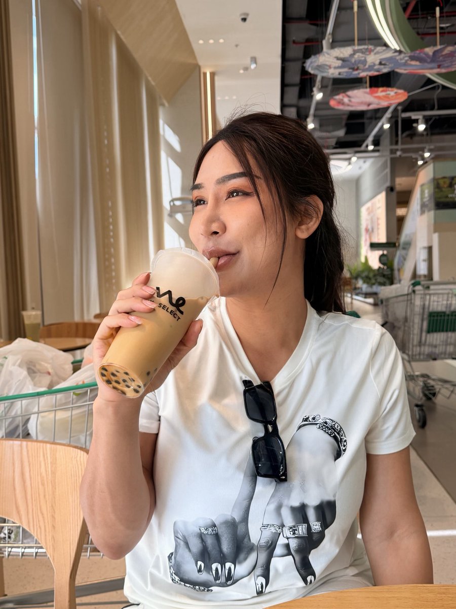 Sakuralsez's tweet photo. #ladyboy_riyadh 
#ladyboy_saudi 
#ladyboy_both_in_Riyadh
🪷🪷 https://t.co/Pg91i2ZO2k