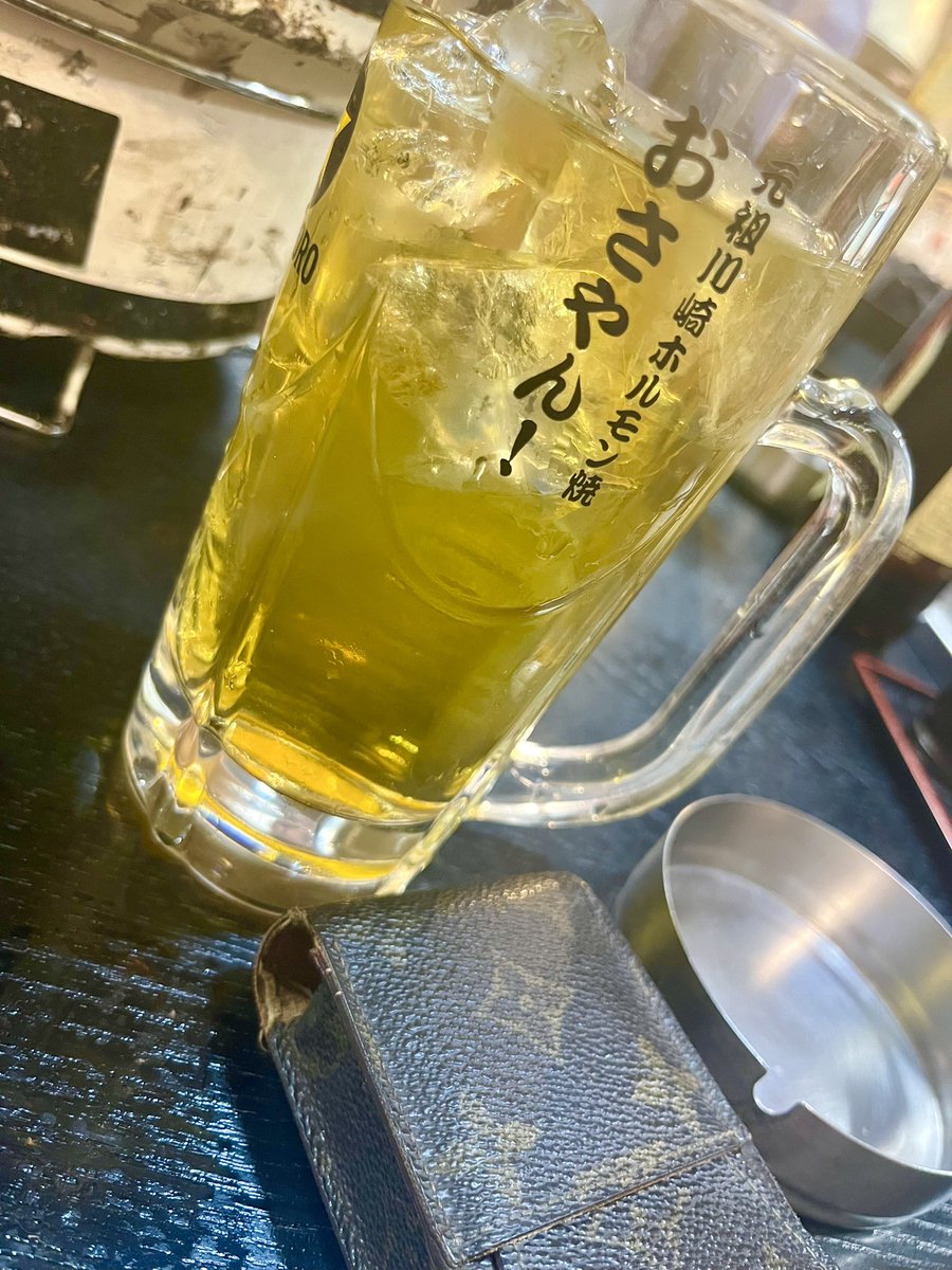 gomicha_9620's tweet photo. タバコの吸える焼肉屋さん🫶🫶🫶 https://t.co/L2VfoV9YQX