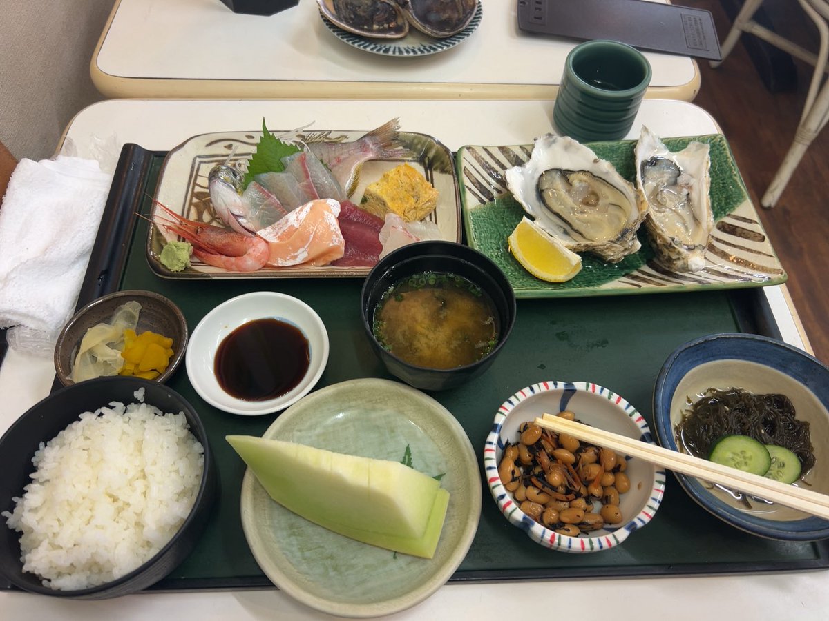 chikuwa366's tweet photo. 久しぶりに天気のいい週末だったんで、伊良湖岬までドライブして大アサリと牡蠣食べて来た！ https://t.co/Ou37isOVG4