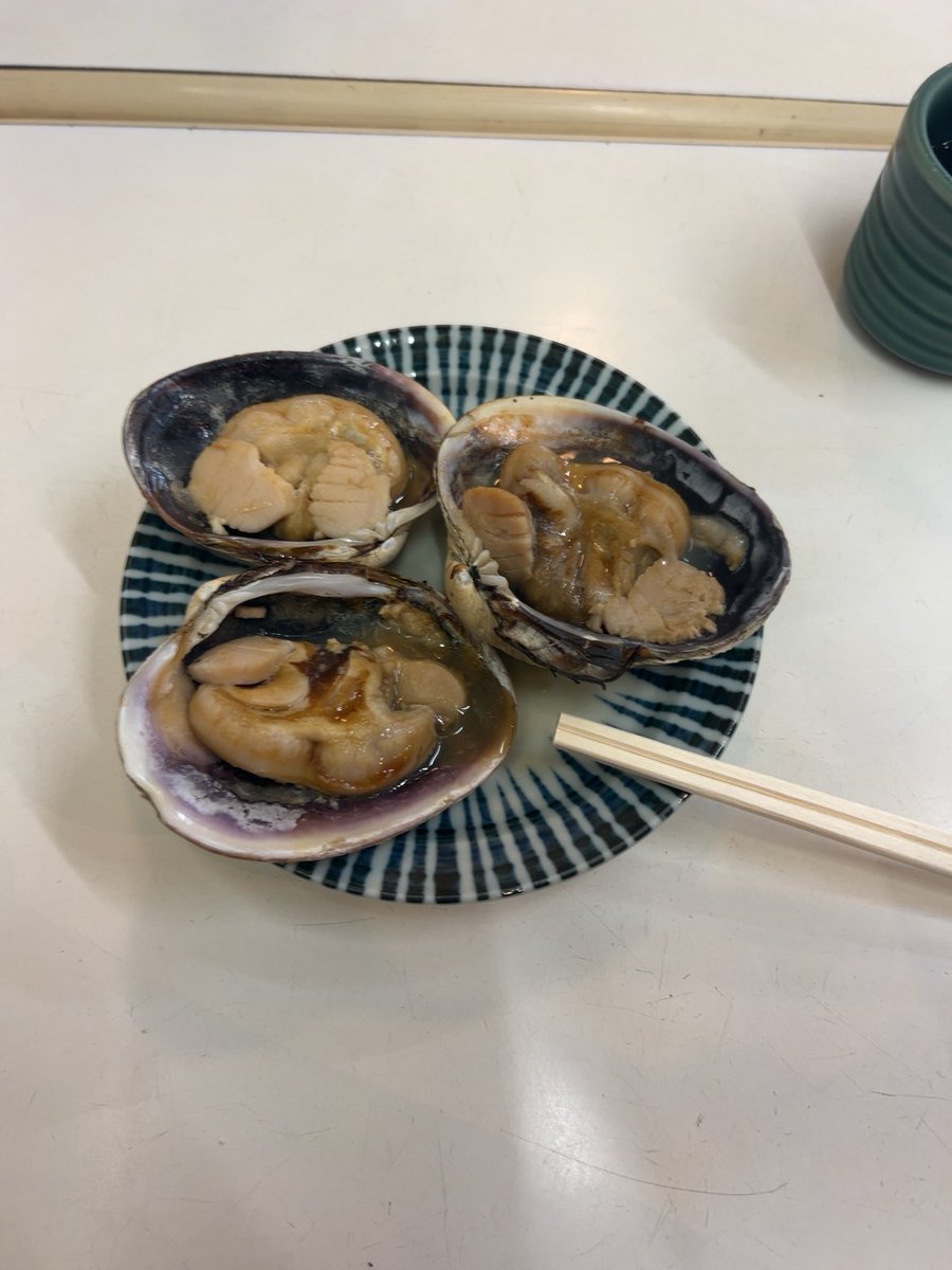 chikuwa366's tweet photo. 久しぶりに天気のいい週末だったんで、伊良湖岬までドライブして大アサリと牡蠣食べて来た！ https://t.co/Ou37isOVG4