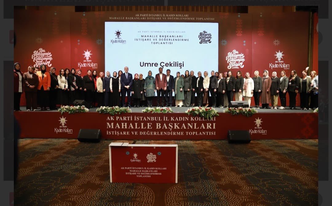 AKKadinSisli's tweet photo. Cumhurbaşkanımız Sayın @RTErdogan ’ın teşrifleriyle düzenlenen İstanbul İl Kadın Kolları Mahalle Başkanları İstişare ve Değerlendirme Toplantısı’na katıldık.

Aynı inanç, aynı heyecan ve güçlü bir teşkilat ruhuyla yolumuza devam ediyoruz. 

#BizimHikayemiz https://t.co/X38zoRz6ZU