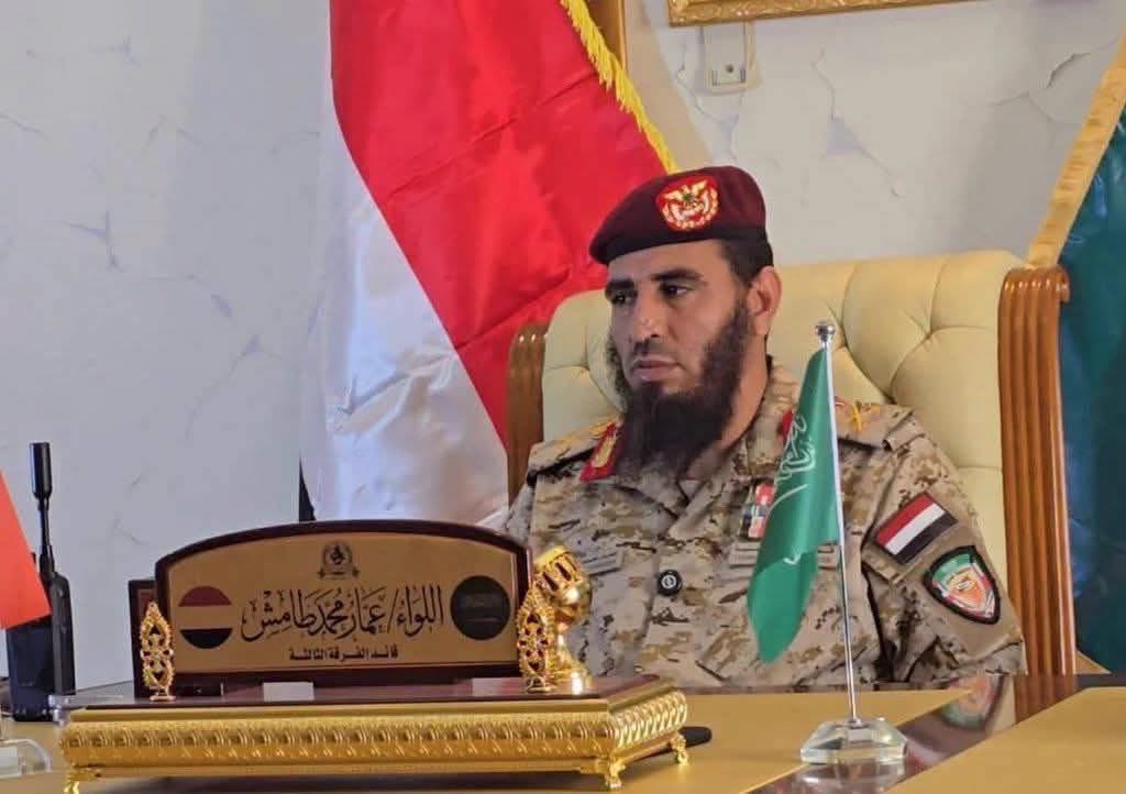 hussein_bn_atef's tweet photo. لا بارك الله في اي جنوبي يستجيب للعليمي 
وهذا القاتل المجرم رابض عند البزبوز بحضرموت .. https://t.co/aCxwp6rzir