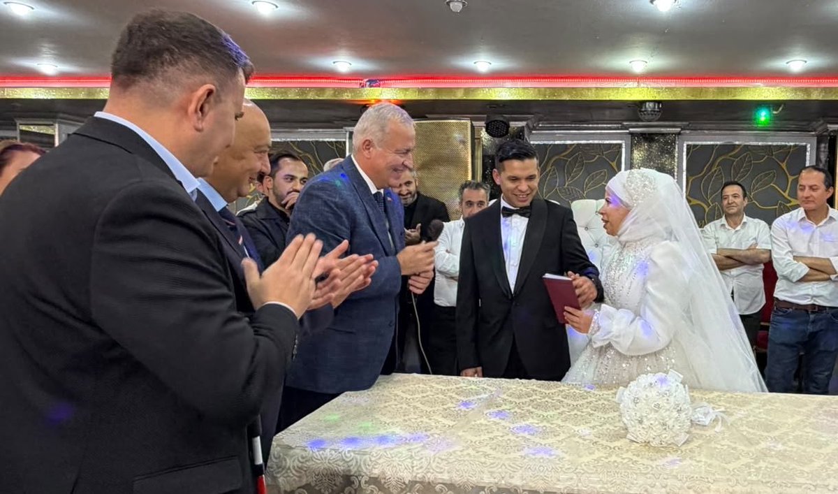 ismailerguness's tweet photo. Barbaros Hayrettin Paşa Mahallesi Mahalle Yönetim Kurulu Üyemiz Sn. Kadir Sucu ile Züleyha kardeşlerimizin nikahlarına Belediye Başkan Vekilimiz Sn. Eray Karadeniz ile birlikte katılarak mutluluklarına şahitlik ettik. 

Gündüz ve Sucu ailelerini tebrik ediyor, genç çiftimize mutluluklar diliyorum.