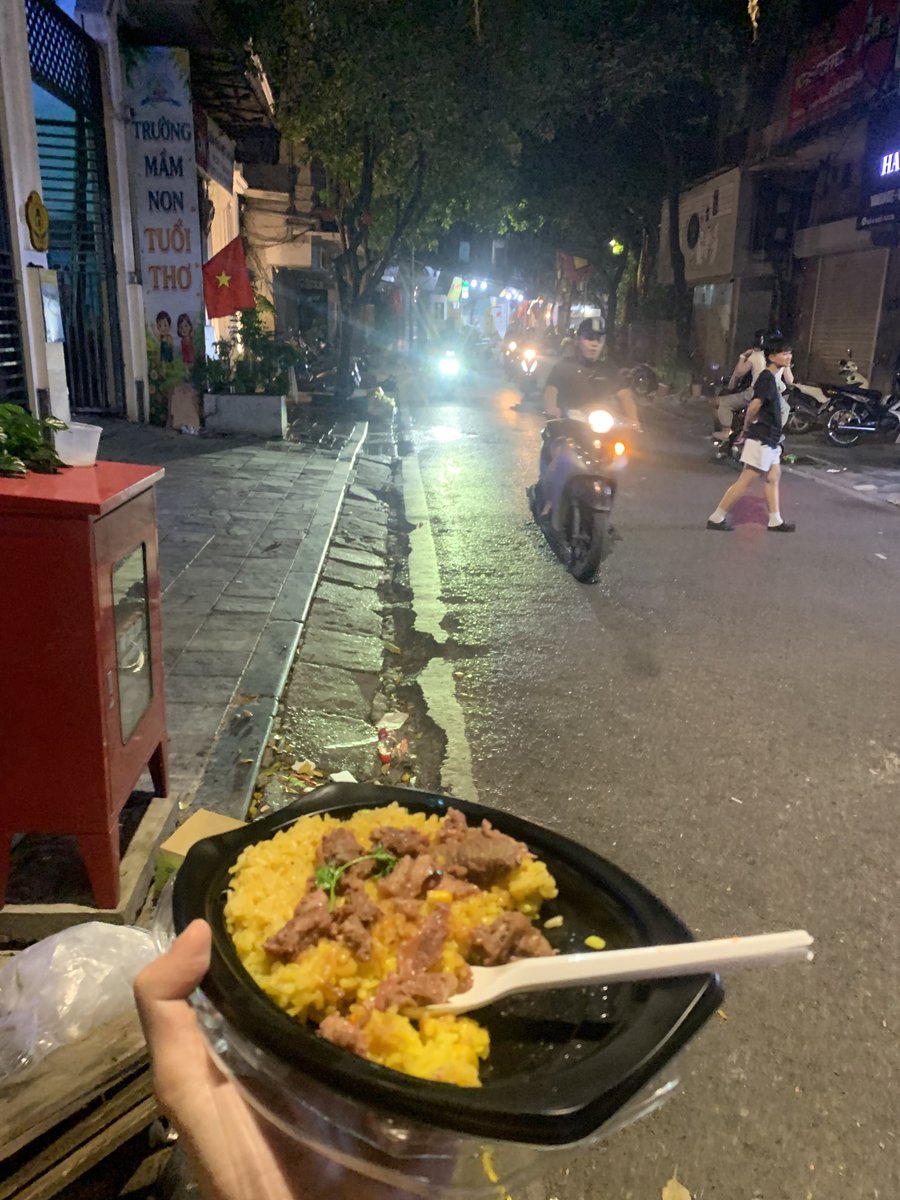 l0120o's tweet photo. ベトナム　飯 https://t.co/4omSpGeF6B