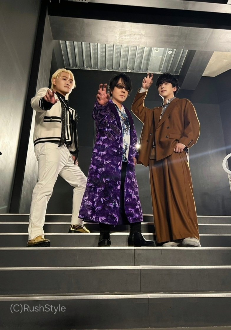show_ism's tweet photo. 【速水奨】
ライブ終了しました。
いろんな形で参加して下さった皆さん、本当にありがとうございました。
次は来年ですね。

また、是非、一緒に楽しみましょうね🎵

🐺🐺🐺
#シンジュク
#麻天狼 https://t.co/hMil9WLofI