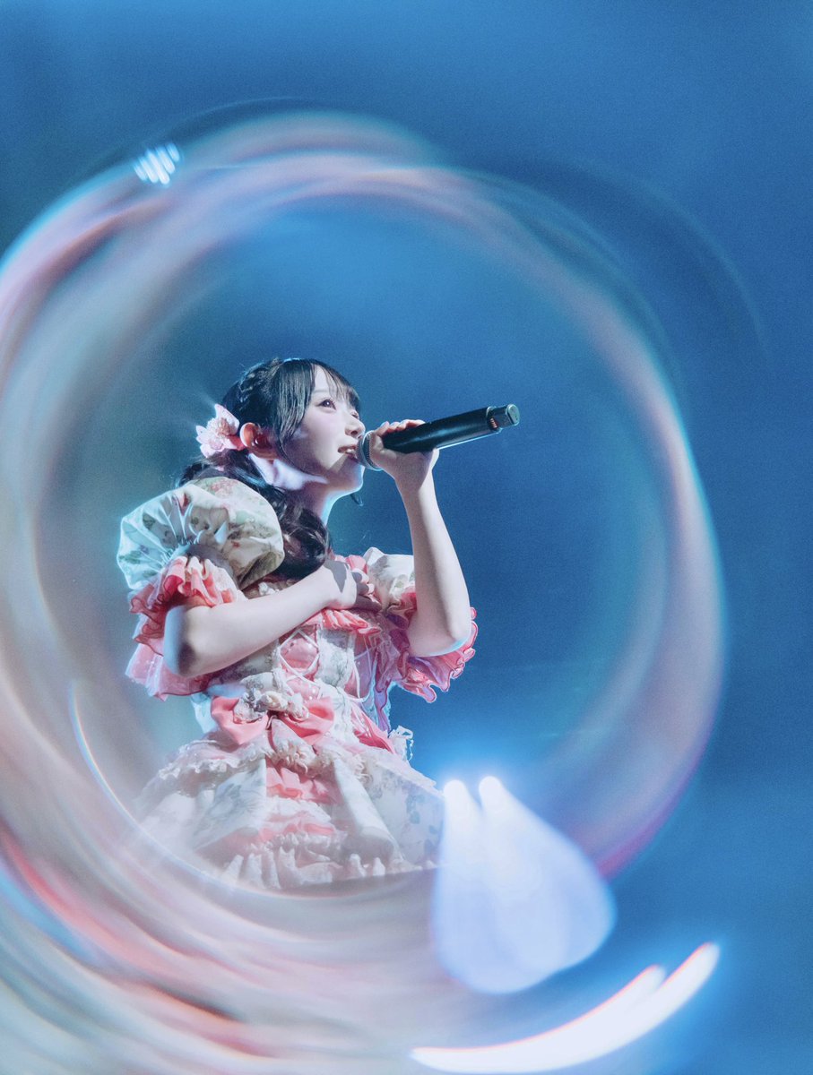 DMRC_ayumi's tweet photo. 【10/21 渋谷LOVEZでドマレコ単独公演があります】

今までのドマを知らない方も、対バンで遊んでくれてる皆も、久しぶりの方も！

全員を包み込むドラマを用意して待っています。
君の席もあるので一緒に最高の時間を完成させよ！♡

チケットゲットして絶対会いにきて！

🎫 https://t.co/3TXt8LHVo8 https://t.co/rqqBIXBYsq