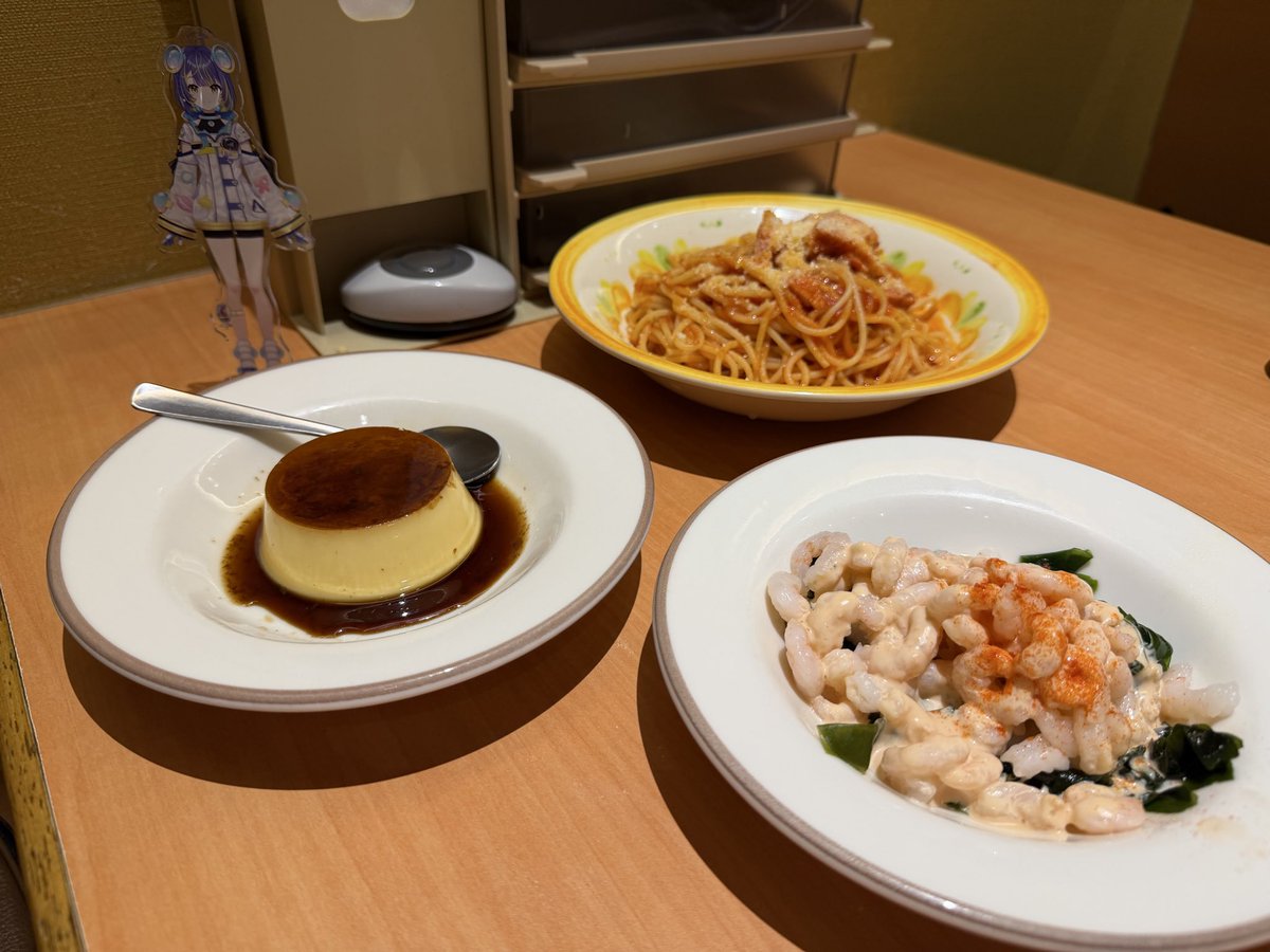 NewGalaxyAngel's tweet photo. 推し活を兼ねて、そぴあちゃんオススメのメニューを食べに来た
サイゼリヤのプリン美味しい!
#SopiCrew https://t.co/l3OSxVW7Fw