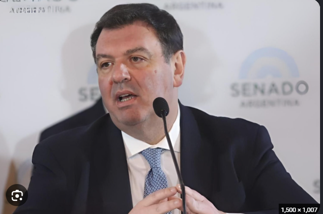 EternautaLibre's tweet photo. El @cmagistratura no se pregunta porque Lijo tiene 90 causas alguna con mas de 20 años? Es de publico conocimento y no hacen nada? o es todo una mafia judicial? https://t.co/q7wlXR3W04