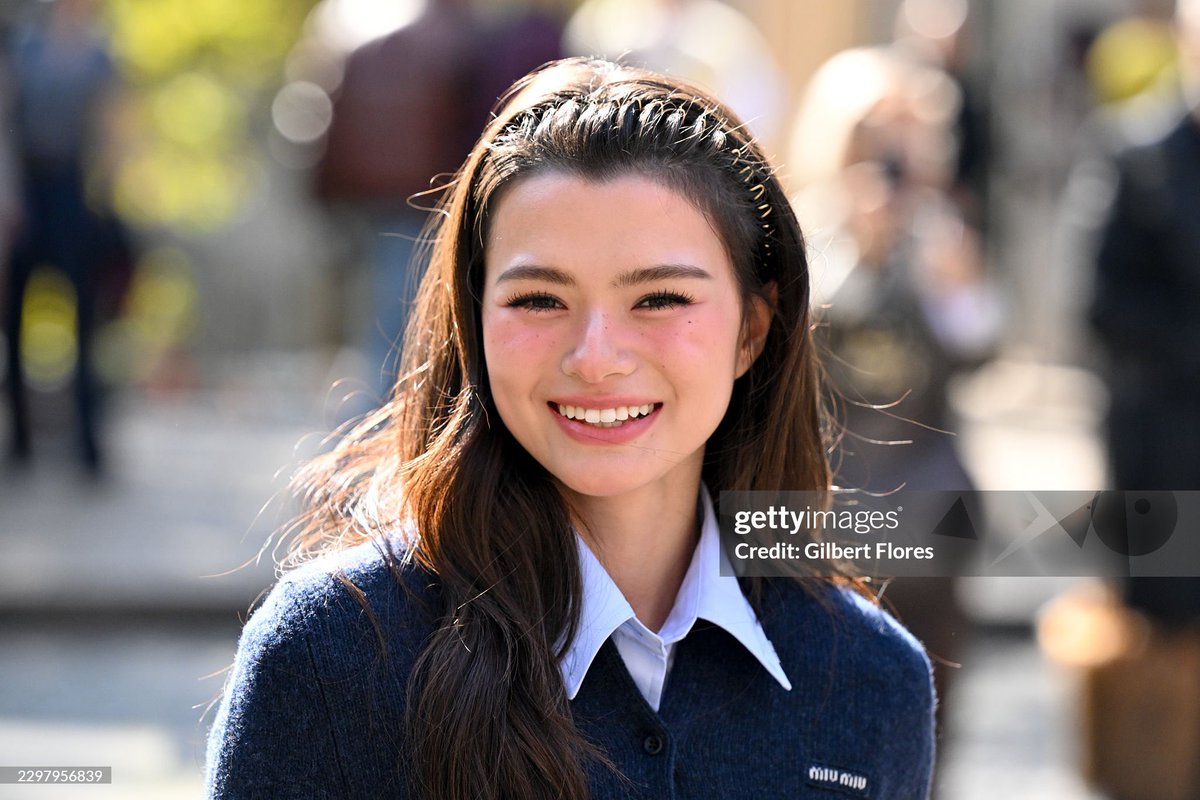 INFINITYENTTH's tweet photo. CUTE GIRL ‘เบ็คกี้ รีเบคก้า’ @AngelssBecky ขณะเข้าร่วมชม Miu Miu Spring/Summer 2027 fashion show @MIUMIUofficial ที่ผ่านมา

REBECCA X MIU MIU PFWSS27

#MiuMiuSS27xBecky #MiuMiuSS27
#MiuMiuPFWxBecky
#beckysangels #BeckyArmstrong #PFW https://t.co/DiAOG1RrXG