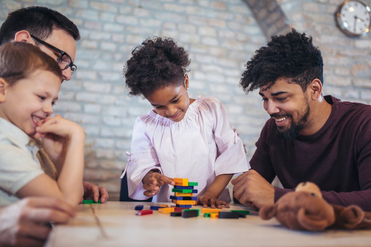 AudreyKainndpl's tweet photo. Hoy disfruté de una tarde de juegos de mesa y risas con mi familia, los momentos simples son los mejores tesoros! ， https://t.co/hXvk0qwjUw