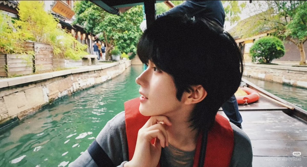 xxgxingmi's tweet photo. Perfect desktop backgroud with the prettiest baby and his perfect side profile🤭

#EliotHuang #HuangXing https://t.co/gAhbPN9CHp