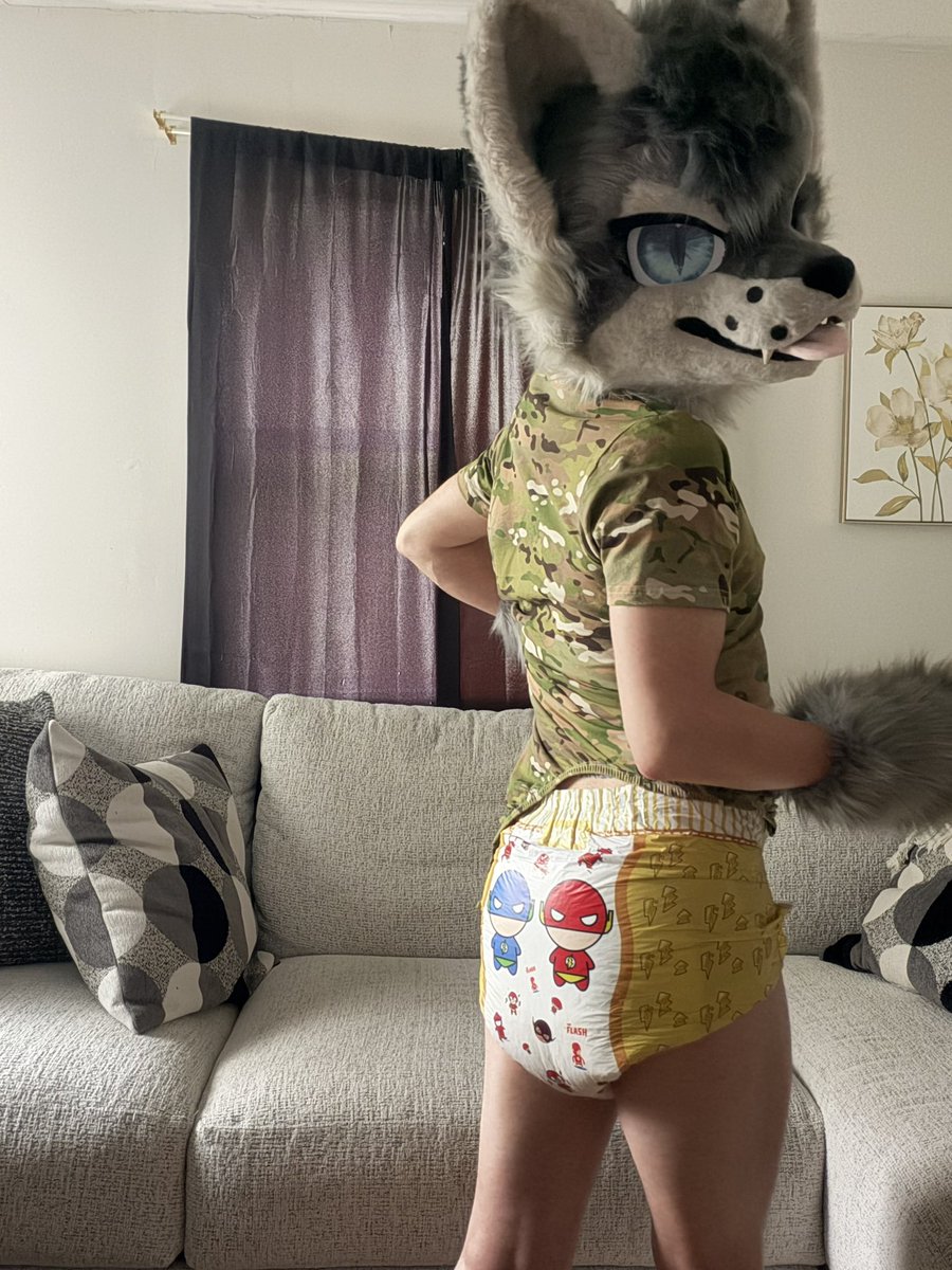 DiaperBoyNc's tweet photo. Flash flash hundred yard dash! 🤪 hopefully your Sunday is less wet than mine hehe 😉 https://t.co/mtFNFo2UzF