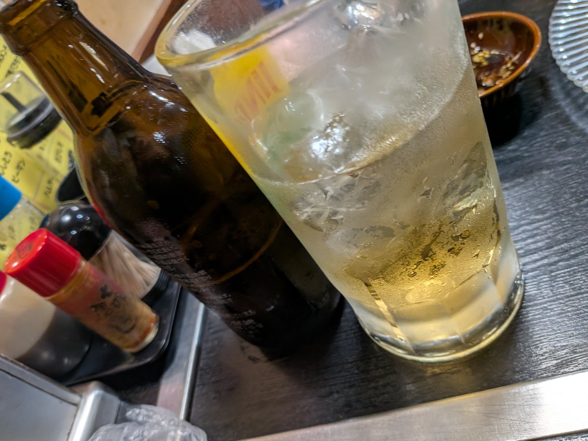 Bomber_Kojima's tweet photo. 自分は美味いなめろうとホッピーがあれば最高です

 #居酒屋  #京成小岩  #なめろう  #ホッピー  #はむら https://t.co/0G1XFkYFrI