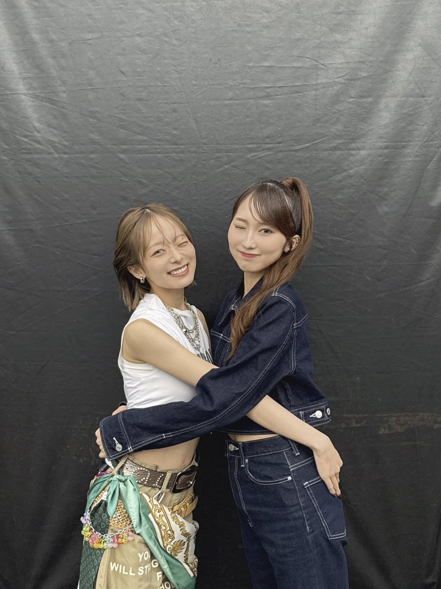 anri_station's tweet photo. ゆらりぴょん💜ྀི💜ྀི

「a-nation」という舞台で共演できたこと、
嬉しい気持ちでいっぱいです😭🫶🏻💝

今ではだいっっすきな親友超えて、
家族みたいな(？)関係だけど、
これからも変わらずずっとず~っと大好きだぁあよ🥰💜ྀི

また会おうねすぐね😘🫶🏻🫶🏻

#GENIC #宇井優良梨 
#ラブワン #佐々木杏莉 https://t.co/rFdnHCzMnN