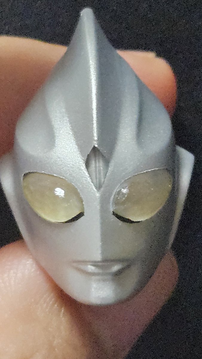 amazing874's tweet photo. マステを目の裏に仕込んでつや消し黒フィニッシュで覗き穴も改修してみました！ https://t.co/cxmZqsYYzn