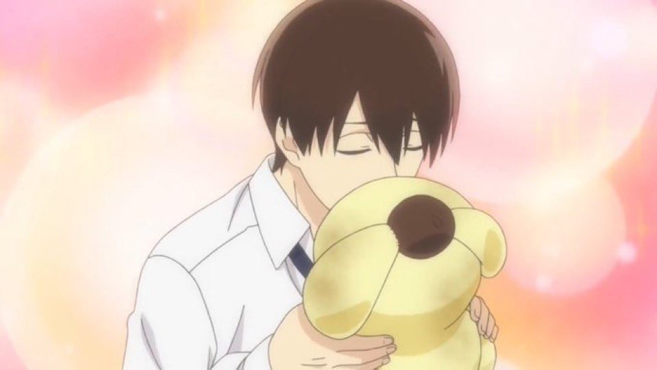 astralbaes's tweet photo. when you wake up and find your plushie on the ground https://t.co/qhoIsPiMfw