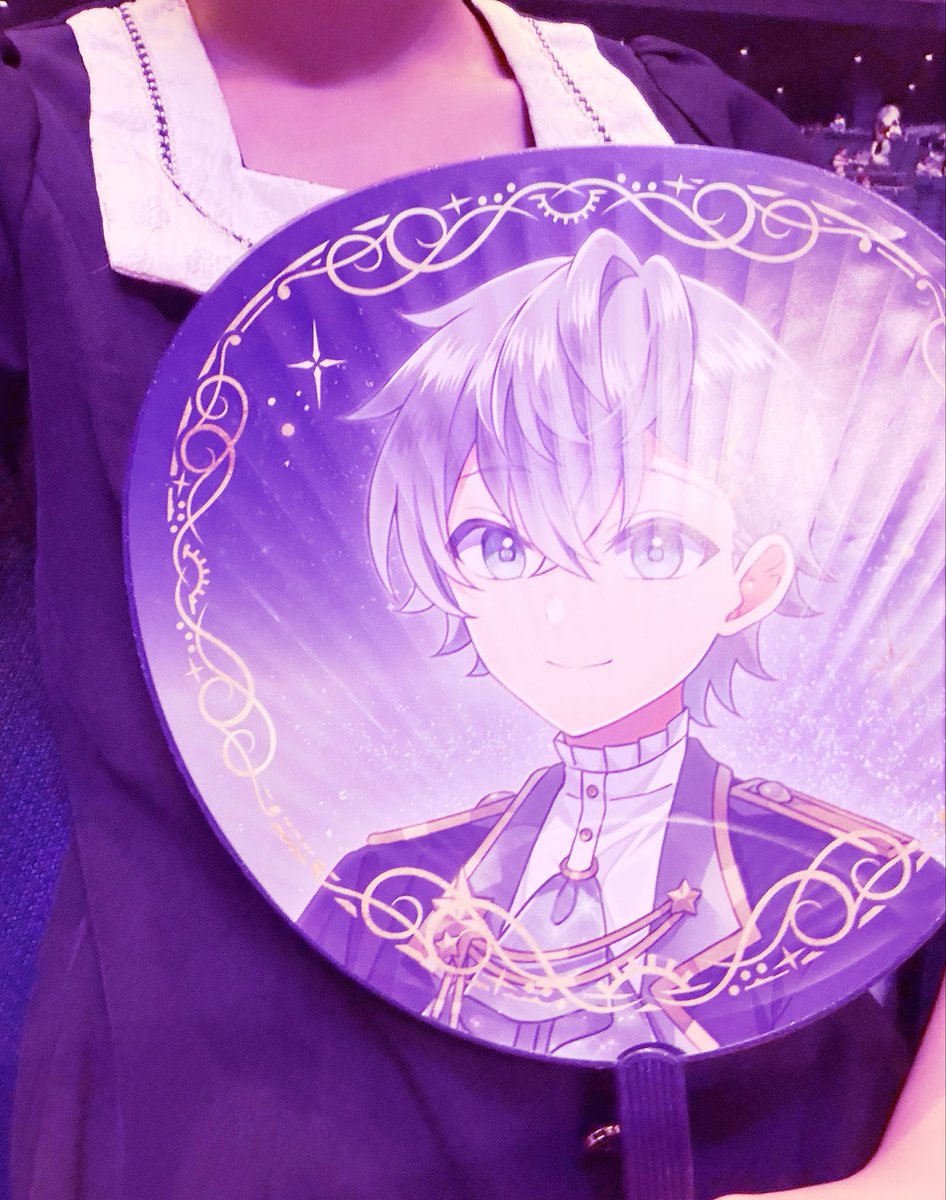 ama3_89's tweet photo. #ヒロ さんへ꒰ᐡ⸝⸝ʚ̴̶̷̷ · ʚ̴̶̷̷⸝⸝ᐡ꒱…♡

Kアリ満員おめでとうございます(⸝⸝ᵒ̴̶̷̥́꒳ᵒ̴̶̷̣̥̀⸝⸝)
dayからnightまでいたけどヒロさん毎回同じ曲でミスしてて可愛かったです⬅️👶🏻

day公演ではおててふりふり、night公演では一緒にハートを作ってくれてありがとうꌩ  ̫ ꌩ♡
とっても忘れられない素敵な思い出が出来ました(ᴖ ̫ᴖ )♪

きみおもと僕らカラフルピーチのダンスがとっても好きだから出てきてくれてㄘょ〜 嬉しかったよ＞ꇴ＜🎵
まさかのほとんど目の前できみおも踊ってくれて感極まって泣いてました🙊笑

内容の感想はDMに送るねヾ(･ω･ *)
改めてKアリ満員・無事に公演完了おめでとうございます🥂𓈒𓏸︎︎︎︎私をKアリに行かせてくれたのもヒロさんのおかげです☝🏻1️⃣

ヒロさんだ〜いすきだよᐡ т · т ᐡ
今日も一日お疲れ様でした^ᴗ ᴗ^♡

 #からぴち　 #ぱらぴち2026　@Hiro_clflpeach