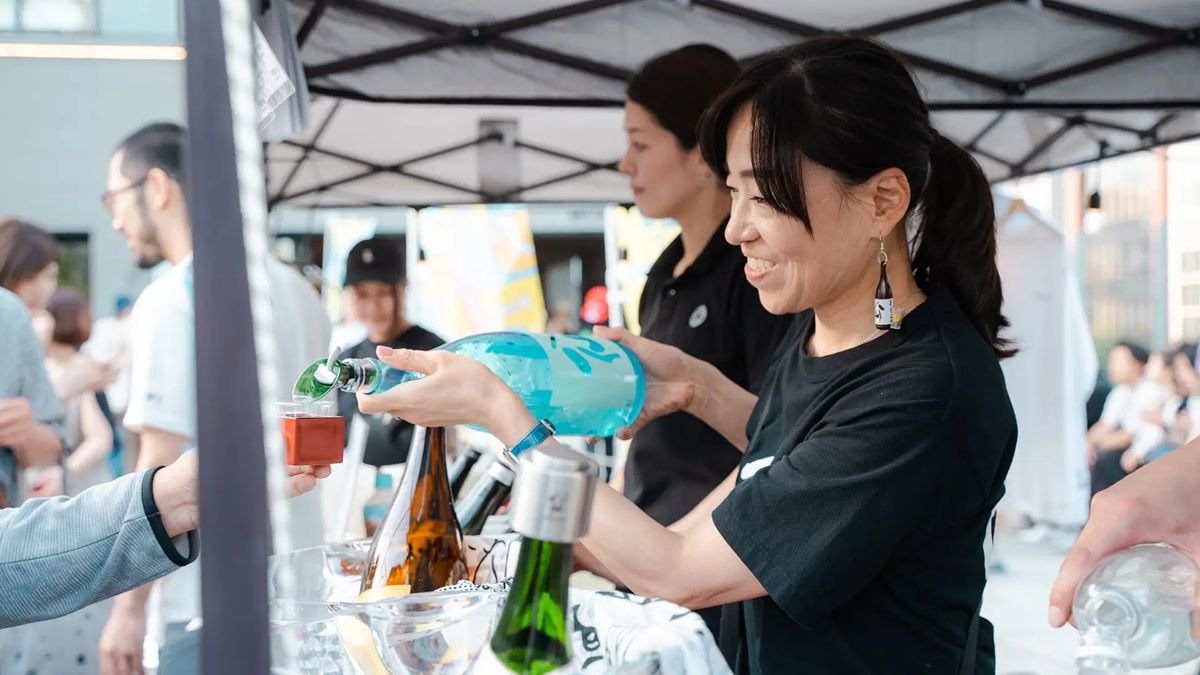 event_checker's tweet photo. 全国約28蔵の日本酒を
渋谷で飲み比べ🍶

「SAKE PARK」開催

田酒、陸奥八仙、作、紀土など
人気銘柄も登場

音楽ライブと一緒に
日本酒を楽しめます

📅 11/13(金)-15(日)
📍 MIYASHITA PARK
🎟 入場無料

→ https://t.co/RH3Y4tmt5o https://t.co/h68mW2ADf6