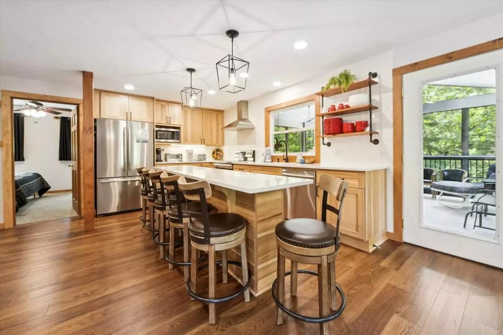 rentbyhost's tweet photo. π‘ Pigeon Forge, Tennessee House Rental by Owner! π
β
No Booking Fees
π₯ Private Hot Tub
ποΈ 8 Bedrooms
π Pigeon Forge, Tennessee
π Book House #183937: https://t.co/paiC5HnTsl
#PigeonForge #PigeonForgeTN #PigeonForgeCabin #SmokyMountains #NoBookingFees #RentByHost https://t.co/g9N9sCUdzi