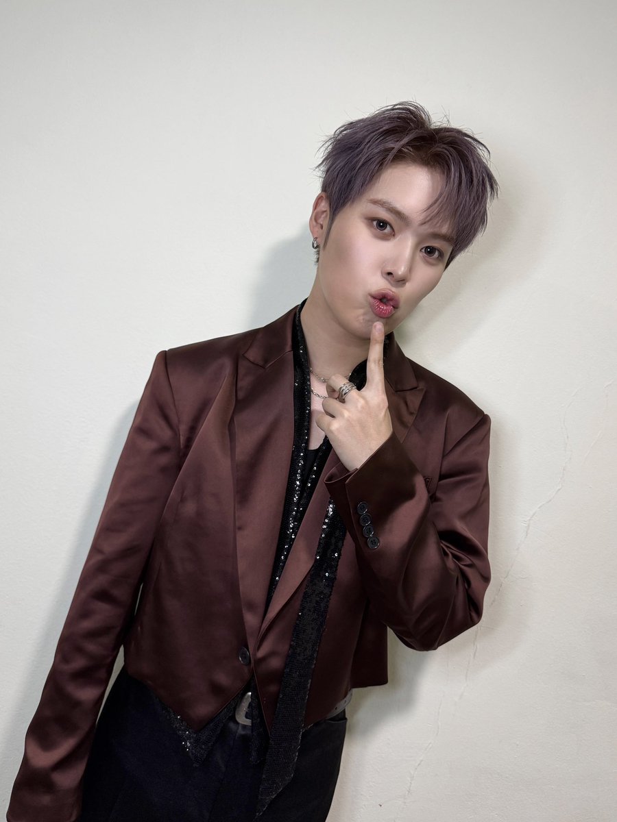 the_verivery's tweet photo. [📸]
2026.10.04
#GM5KTV

우리의 작은 순간들이 모여 또 하나의 소중한 추억으로,
변함없이 베리베리 곁을 지켜줘서 고마워🤍

#베리베리 #VERIVERY #VRVR
#VERIVERY_CONCERT
#GiveMeFiveKeepThatVibe https://t.co/059BBiTeDR